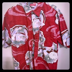 Men’s size L fun button down.
